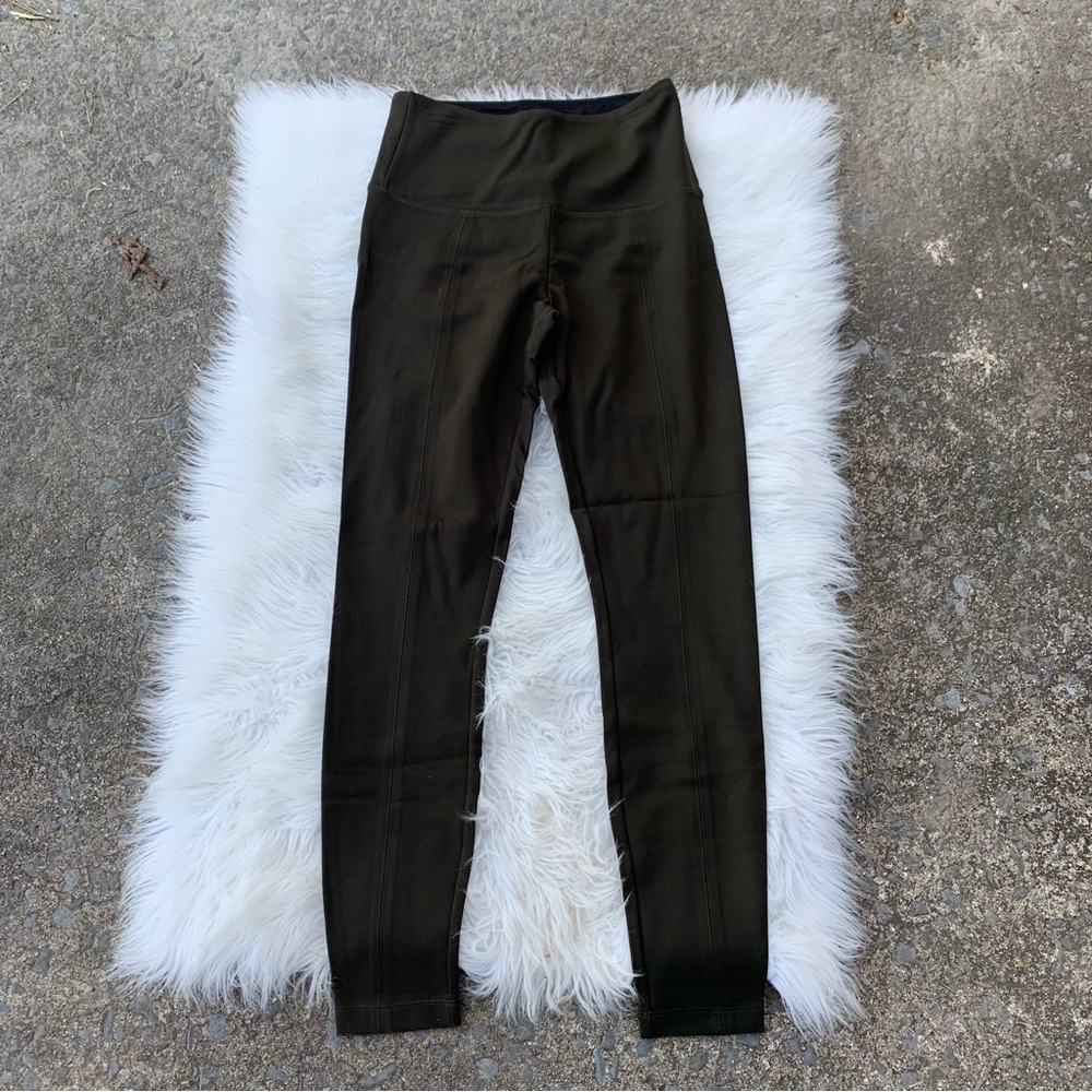 Lyssé Olive Green Leggings